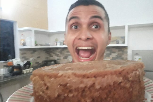 angel espinoza cocinando